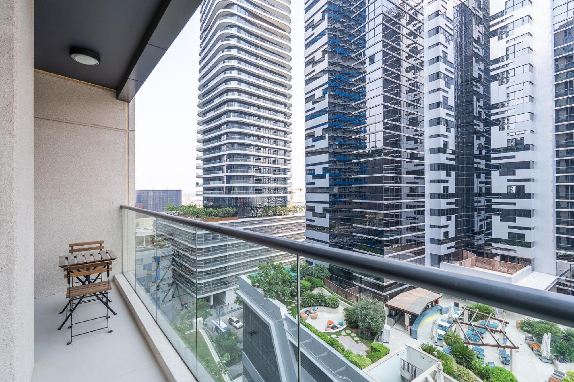 Heaven Crest Vacation Homes Downtown - Studio And 1 Bedroom Suites 2 Minute Walk To Dubai Mall And Burj Khalifa Extérieur photo